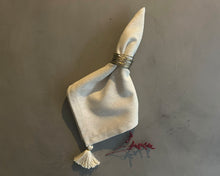 Cargar imagen en el visor de la galería, Servilleta Borla x1