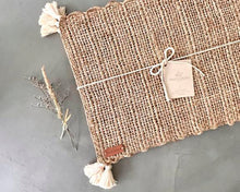 Cargar imagen en el visor de la galería, Individuales Borlas x1