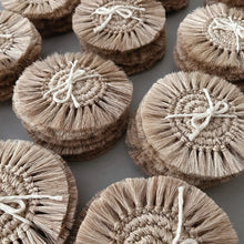 Cargar imagen en el visor de la galería, Portavaso Flecos
