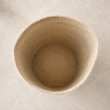 Cargar imagen en el visor de la galería, Canasto Decorativo Crudo
