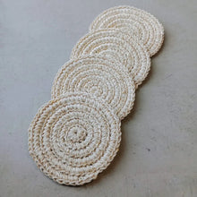 Cargar imagen en el visor de la galería, Portavaso Espiral Crudo
